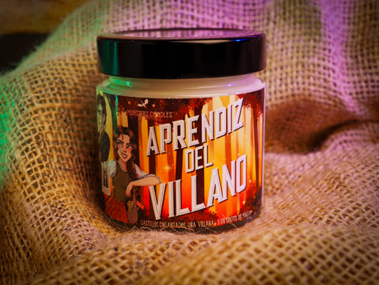 Vela Clásica “Aprendiz del Villano" x @en_ana_29 - Monsters Candles ® - Velas Literarias