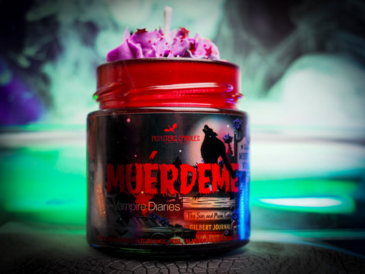 Vela "Mystic Falls" Crónicas Vampíricas - Ed. Exclusiva PREVENTA | Monsters Candles ® - Velas Literarias