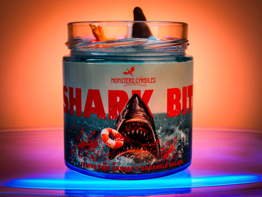 Vela "Tiburón" Ed. Coleccionista - Summer '25 | Monsters Candles ® - Velas Literarias