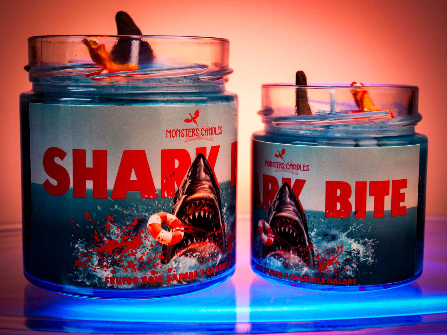 Vela "Shark Bite" Ed. Coleccionista - Summer '25 - Monsters Candles ® - Velas Literarias