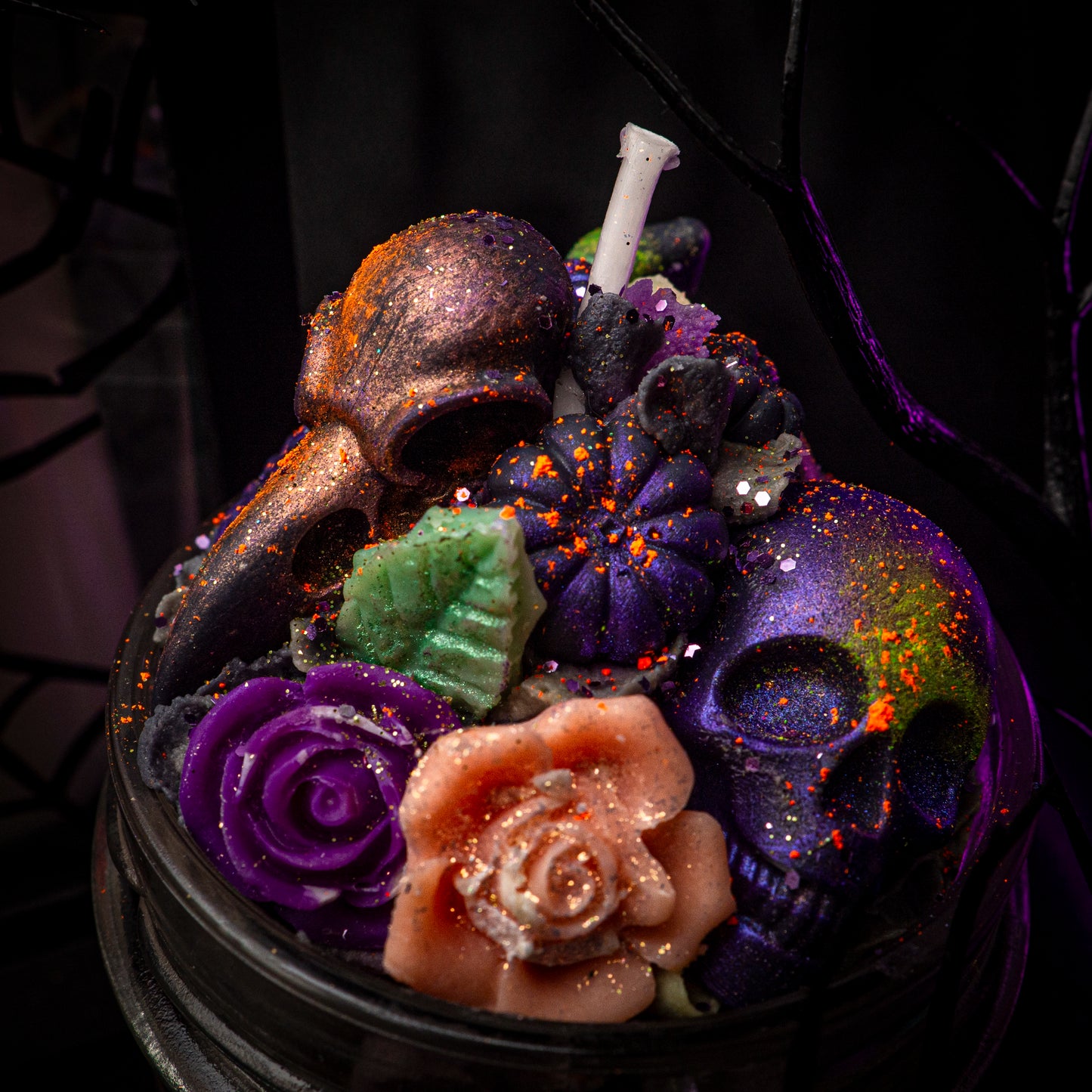 Vela “Miércoles” Ed. Exclusiva x @misslion.art | Monsters Candles ® - Velas Literarias