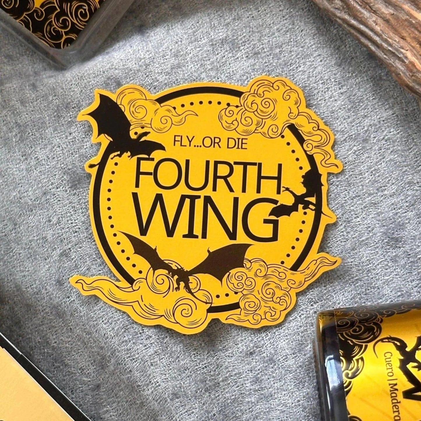 Alas de Sangre/Fourth Wing sticker | Monsters Candles ®