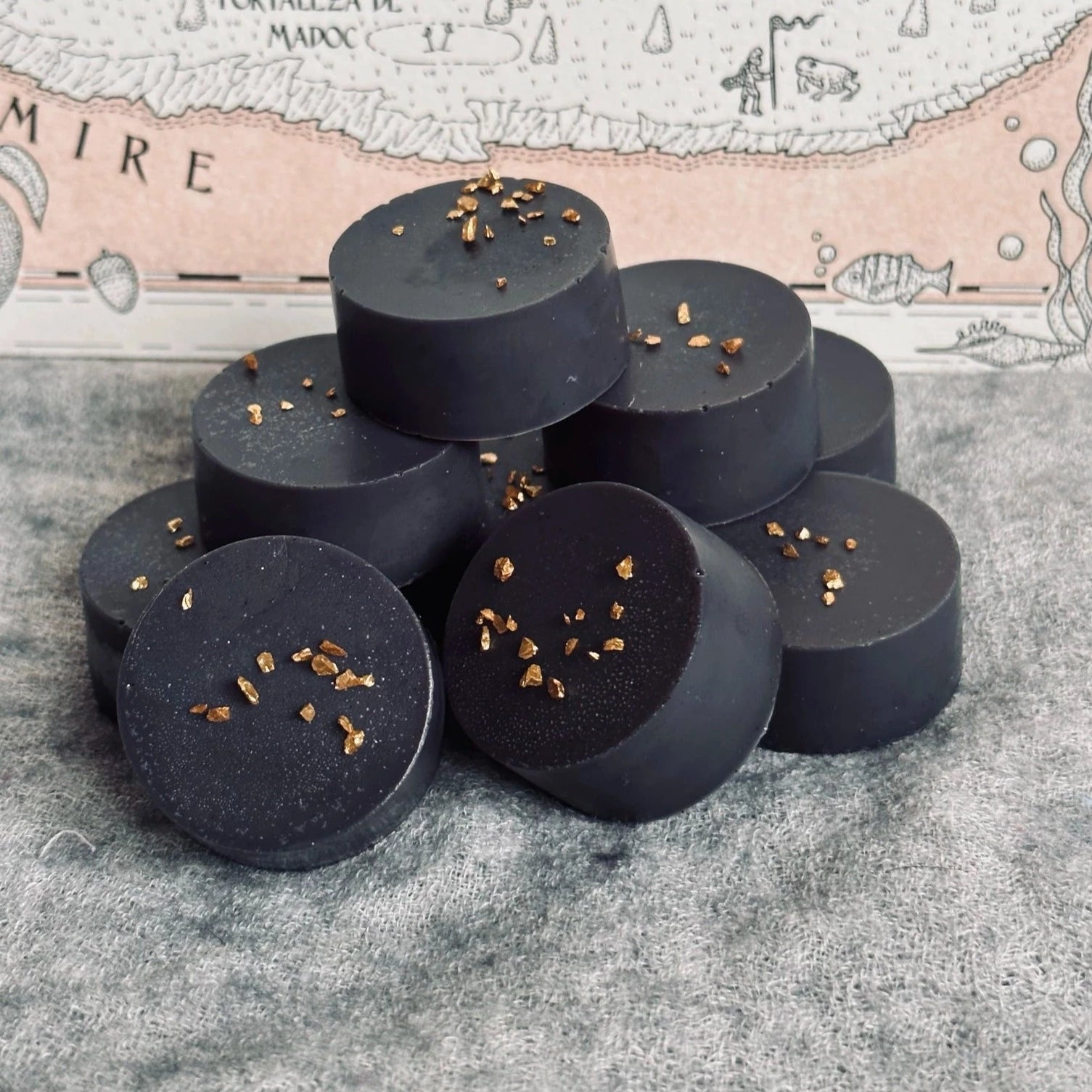 Bombones de melts "80 gr. / 120 gr. / 300 gr." - Monsters Candles ® - Velas Literarias artesanas de soja 100% ecológica