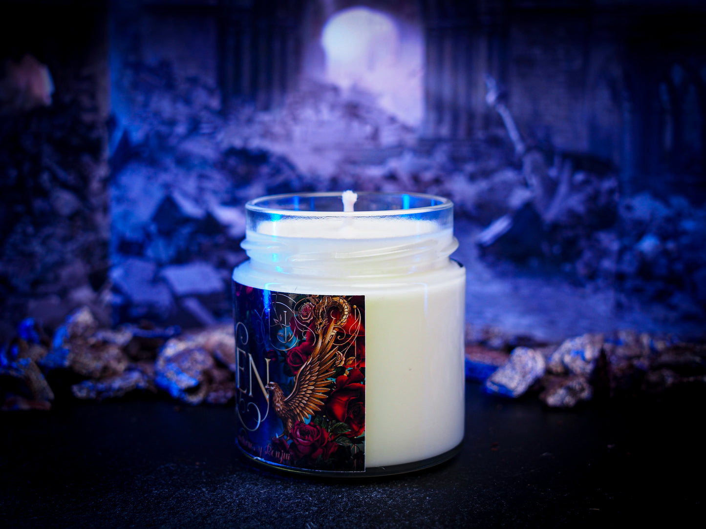 Vela Clásica “Toven Hearst" Rose in Chains - Monsters Candles ® - Velas Literarias
