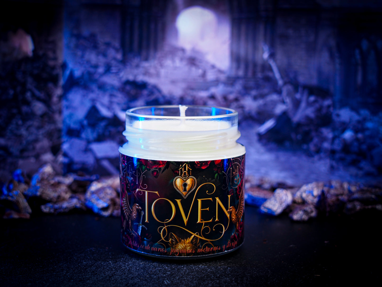 Vela Clásica “Toven Hearst" Rose in Chains - Monsters Candles ® - Velas Literarias