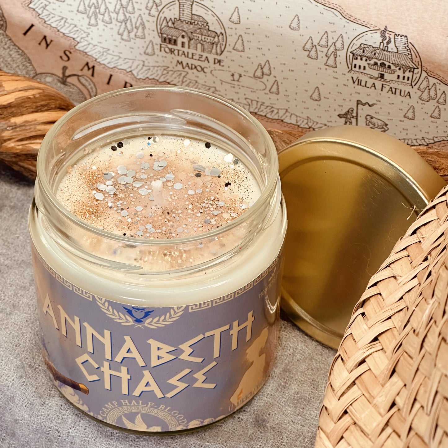 Vela "Annabeth Chase" de Rick Riordan - Monsters Candles ® - Velas Literarias artesanas de soja 100% ecológica