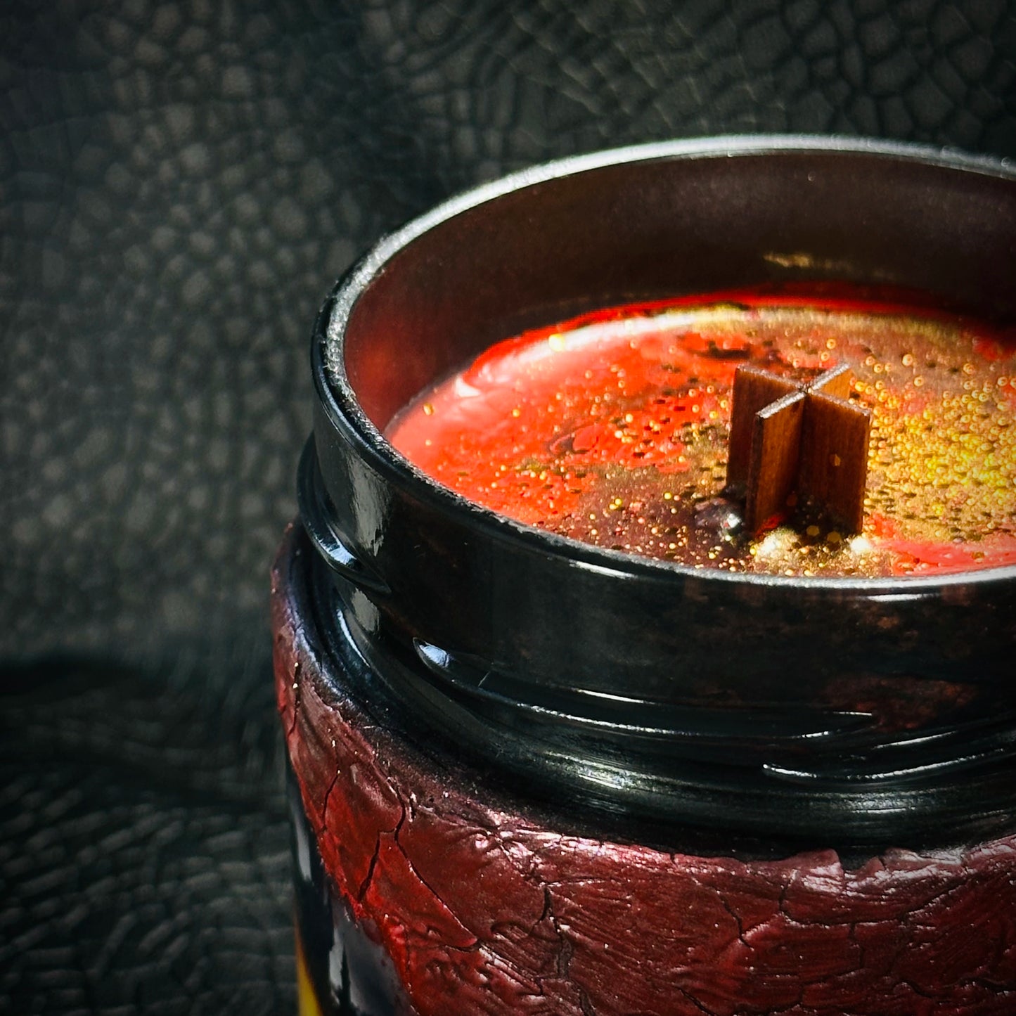 Vela "Deigh" Fourth Wing / Alas de Sangre - Monsters Candles ® - Velas Literarias artesanas de soja 100% ecológica