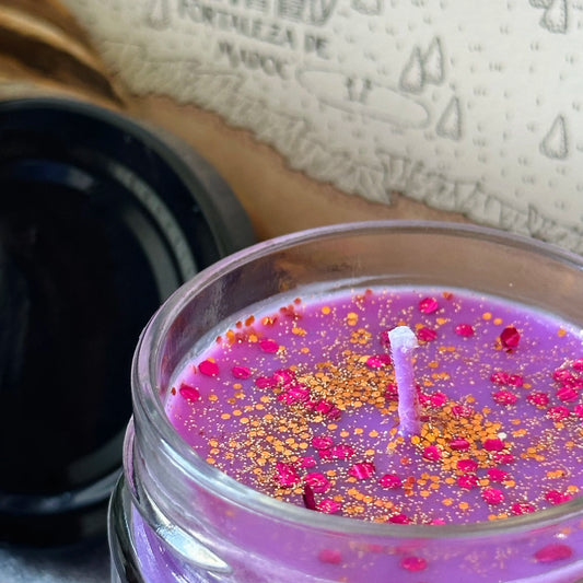 Vela "El Reino de los Malditos Vol 1." Kerri Maniscalco - Monsters Candles ® - Velas Literarias artesanas de soja 100% ecológica