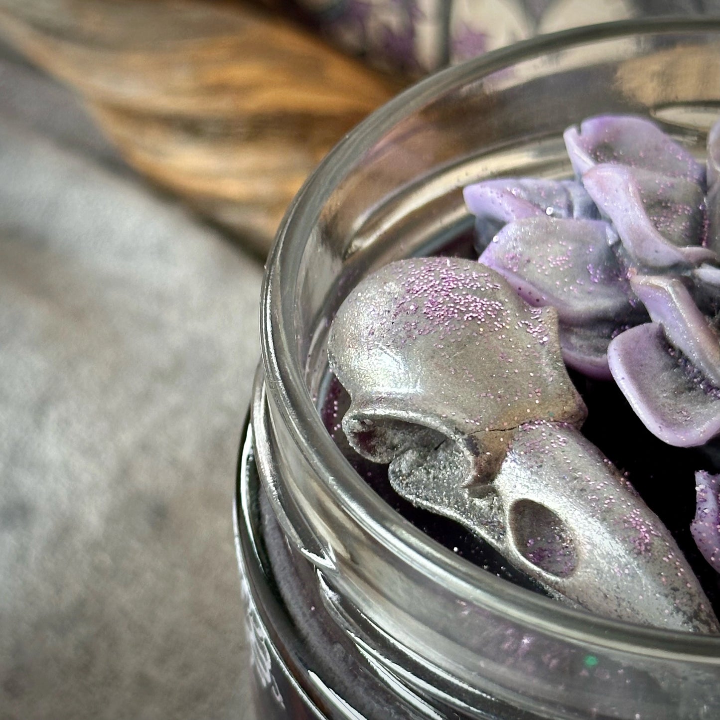 Vela “Gothikana” RuNyx - Monsters Candles ® - Velas Literarias artesanas de soja 100% ecológica