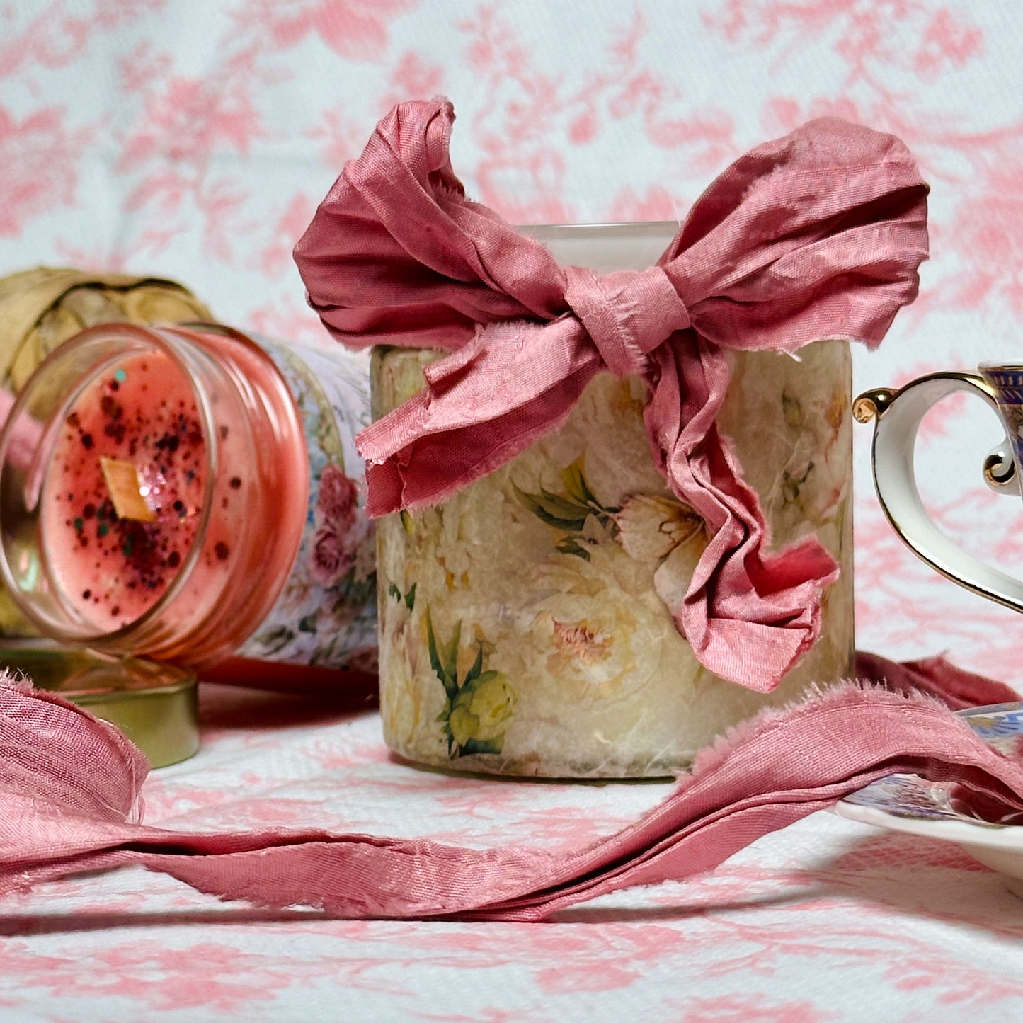 Vela "Baile de Regencia" Los Bridgerton - Monsters Candles ® - Velas Literarias artesanas de soja 100% ecológica