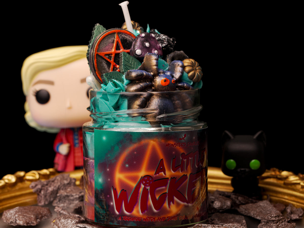 Duftkerze „A Little Wicked“ Exklusive Halloween-Edition x @misslion.arts