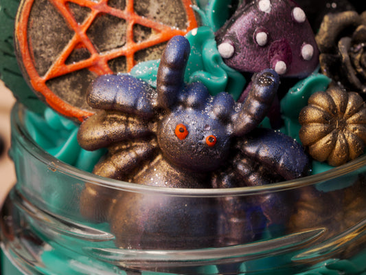 “A Little Wicked” Scented Candle Exclusive Halloween Edition x @misslion.arts