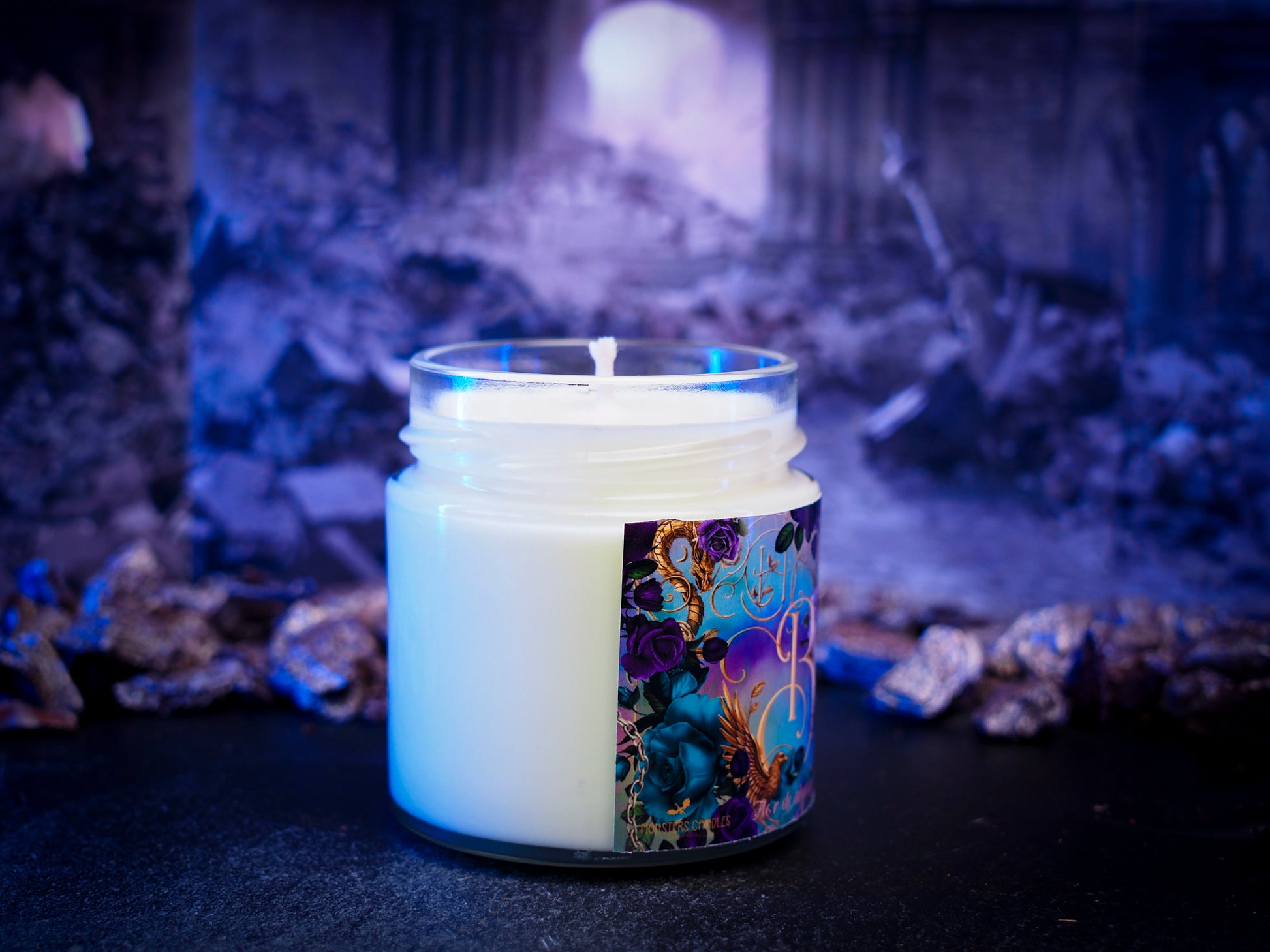 Vela Clásica “Briony Rosewood" Rose in Chains - Monsters Candles ® - Velas Literarias