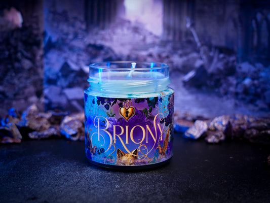 Vela “Briony Rosewood" Rose in Chains - Monsters Candles ® - Velas Literarias