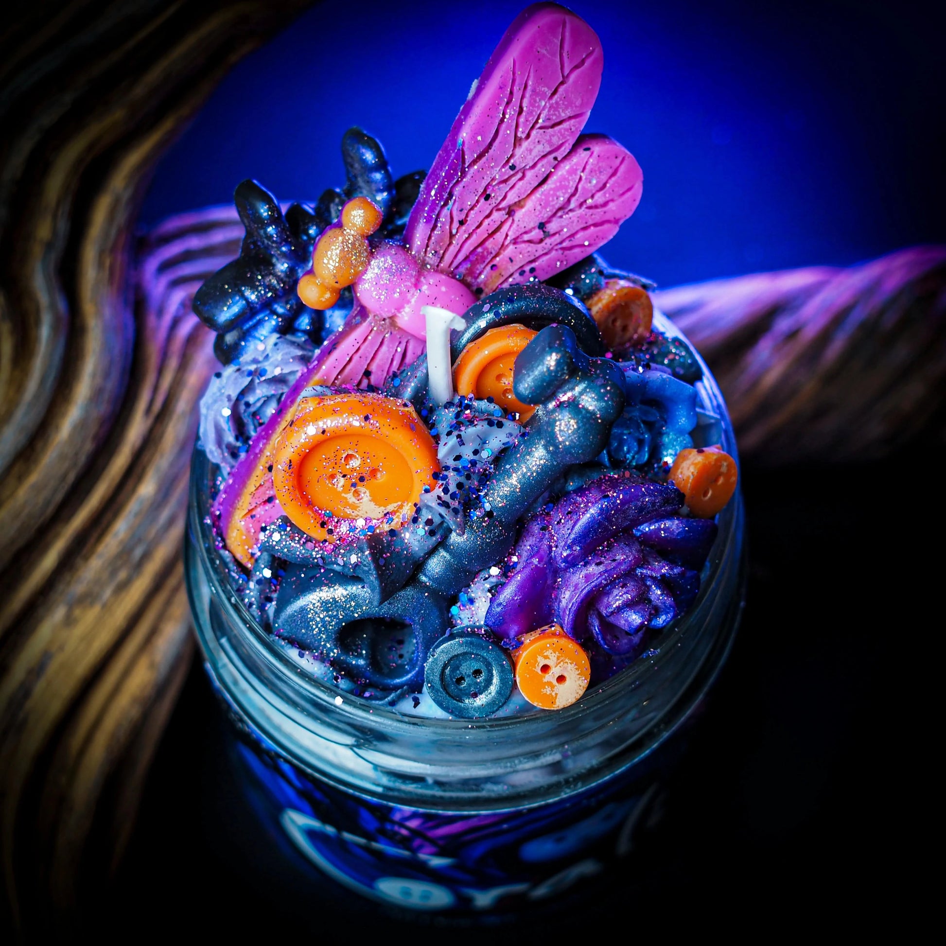 Vela “Coraline” Neil Gaiman VENTA FLASH | Monsters Candles ® - Velas Literarias