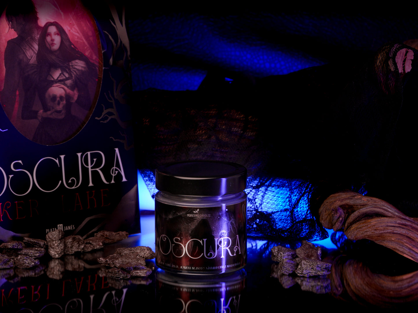 Vela “Oscura" Anatema de Keri Lake - Monsters Candles ® - Velas Literarias