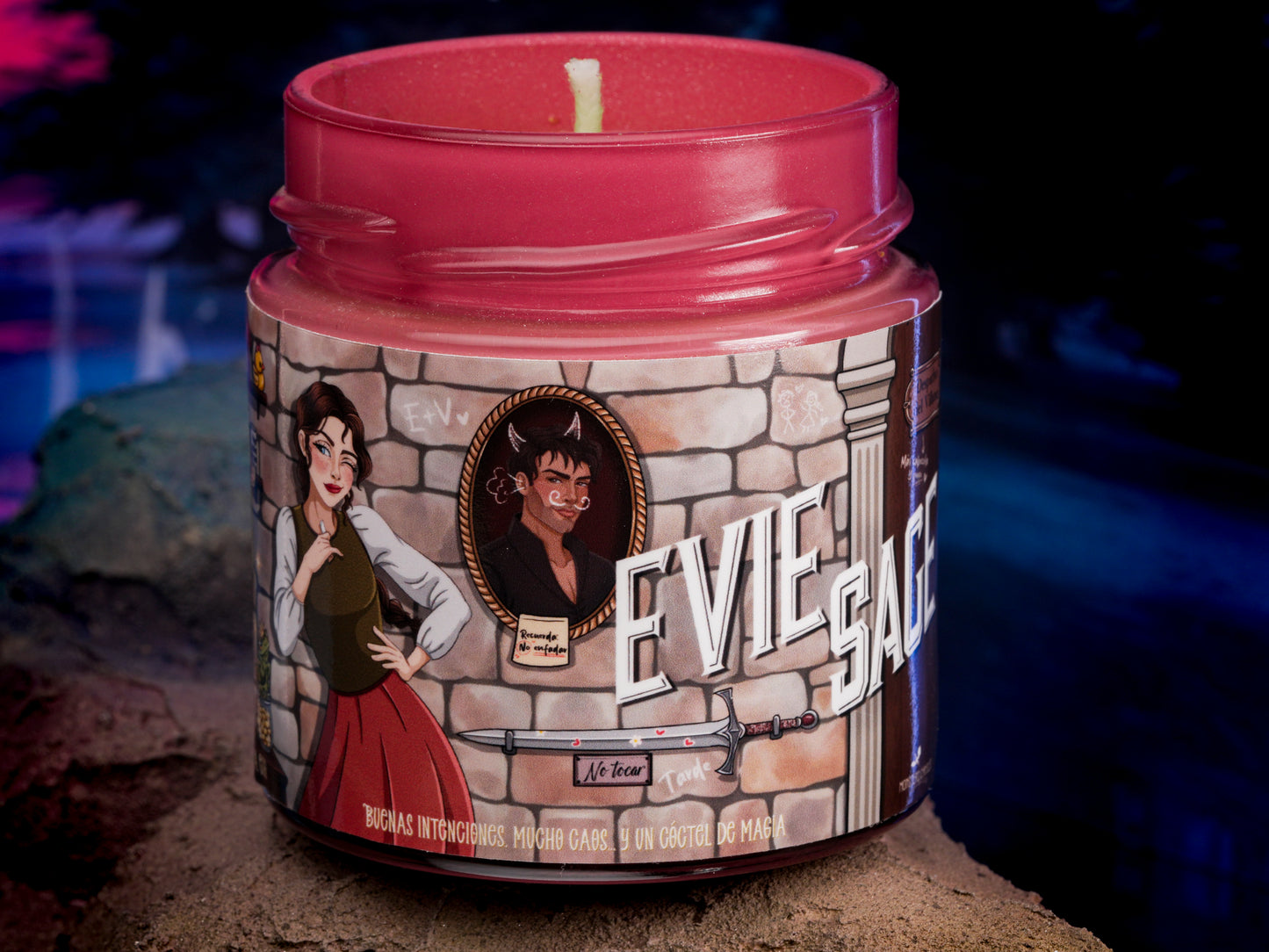 Vela "Evie Sage" Asistente del Villano