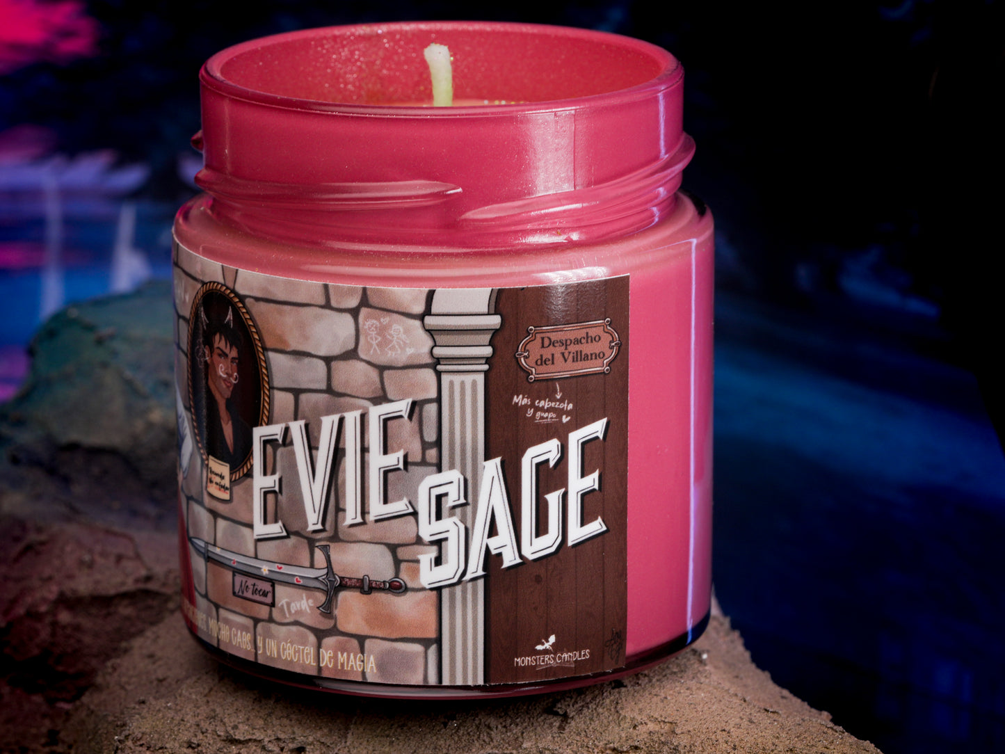 Vela "Evie Sage" Asistente del Villano