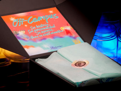 Caja Literaria "Off Campus" - Monsters Candles ® - Velas Literarias