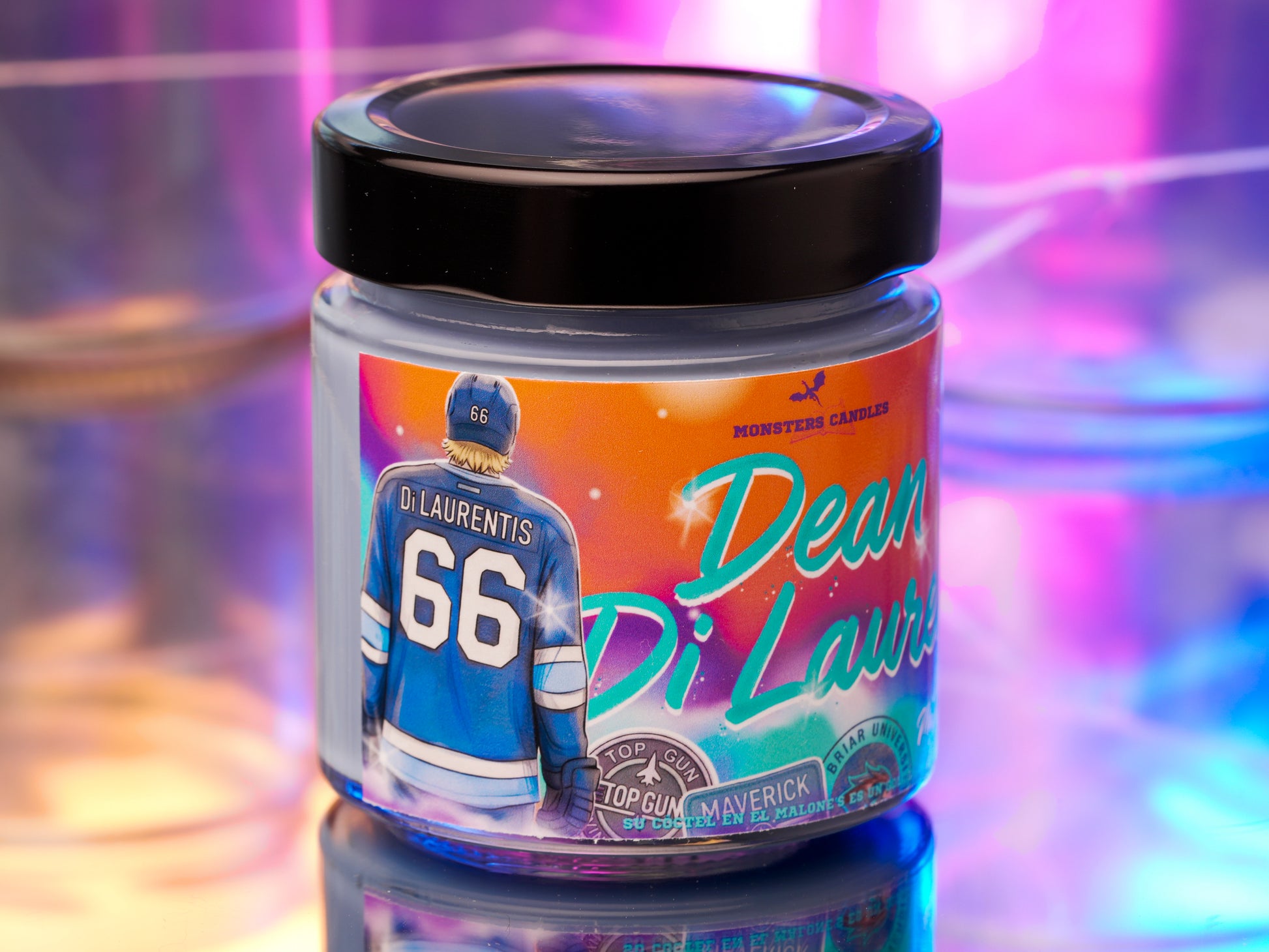 Vela Cóctel “Dean Di Laurentis" Off Campus - Monsters Candles ® - Velas Literarias