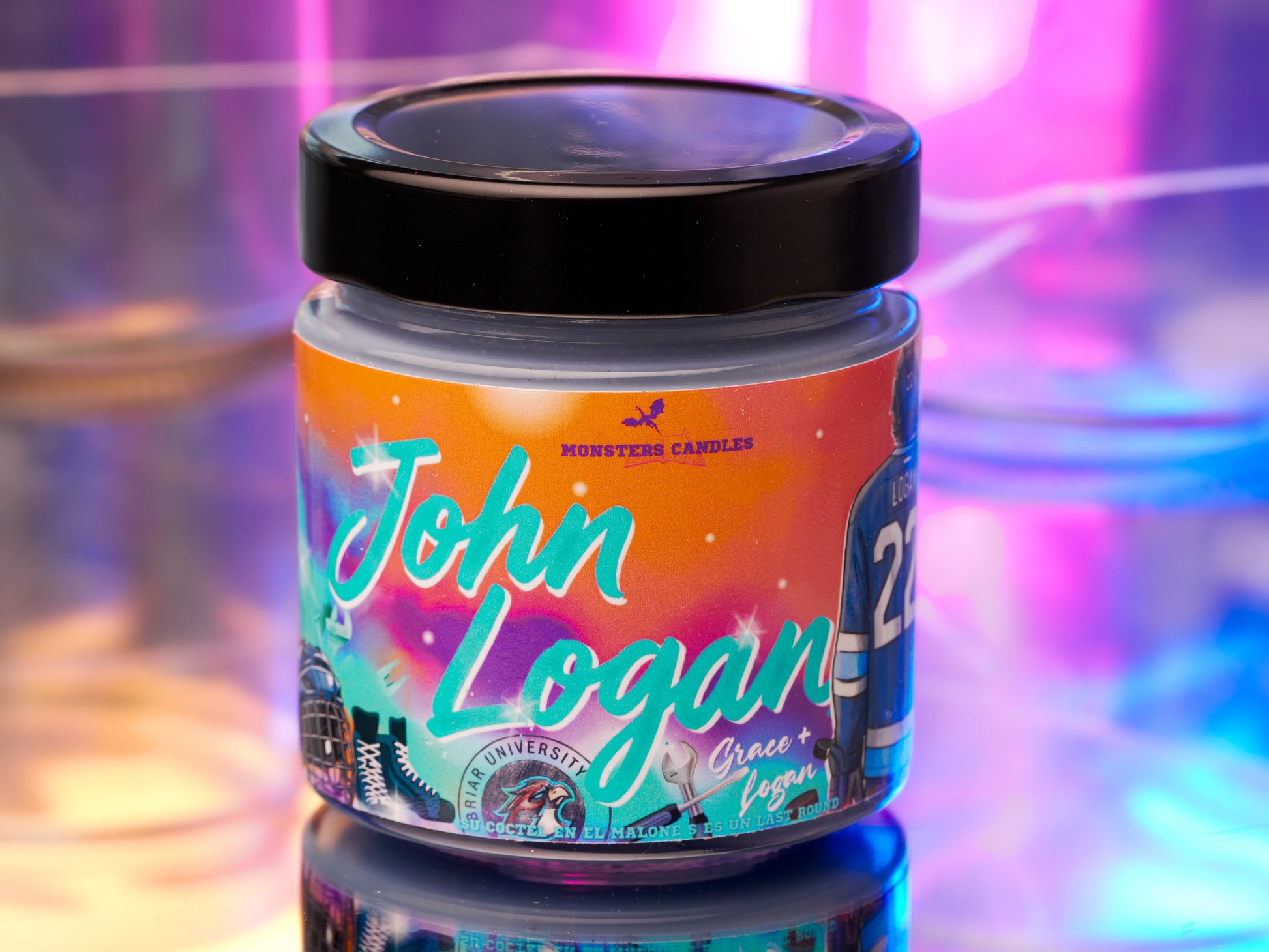 Vela Cóctel “John Logan" Off Campus - Monsters Candles ® - Velas Literarias