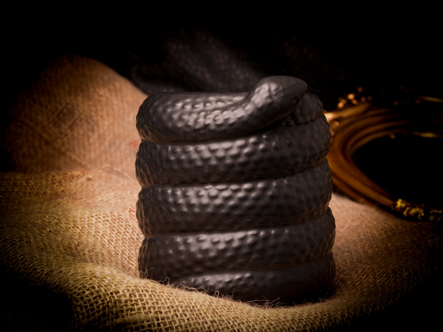 Quemador "Obsidian Bite"
