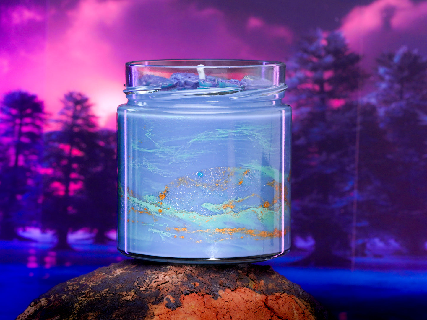 Vela “Shinobu Kocho" Kimetsu no Yaiba x @crisolcrowling - Monsters Candles ® - Velas Literarias