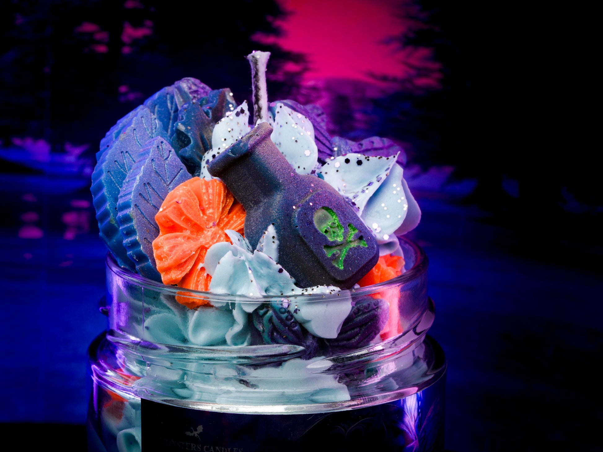 Vela "Shinobu Kocho” Kimetsu no Yaiba - Ed. Exclusiva x @crisolcrowling - Monsters Candles ® - Velas Literarias