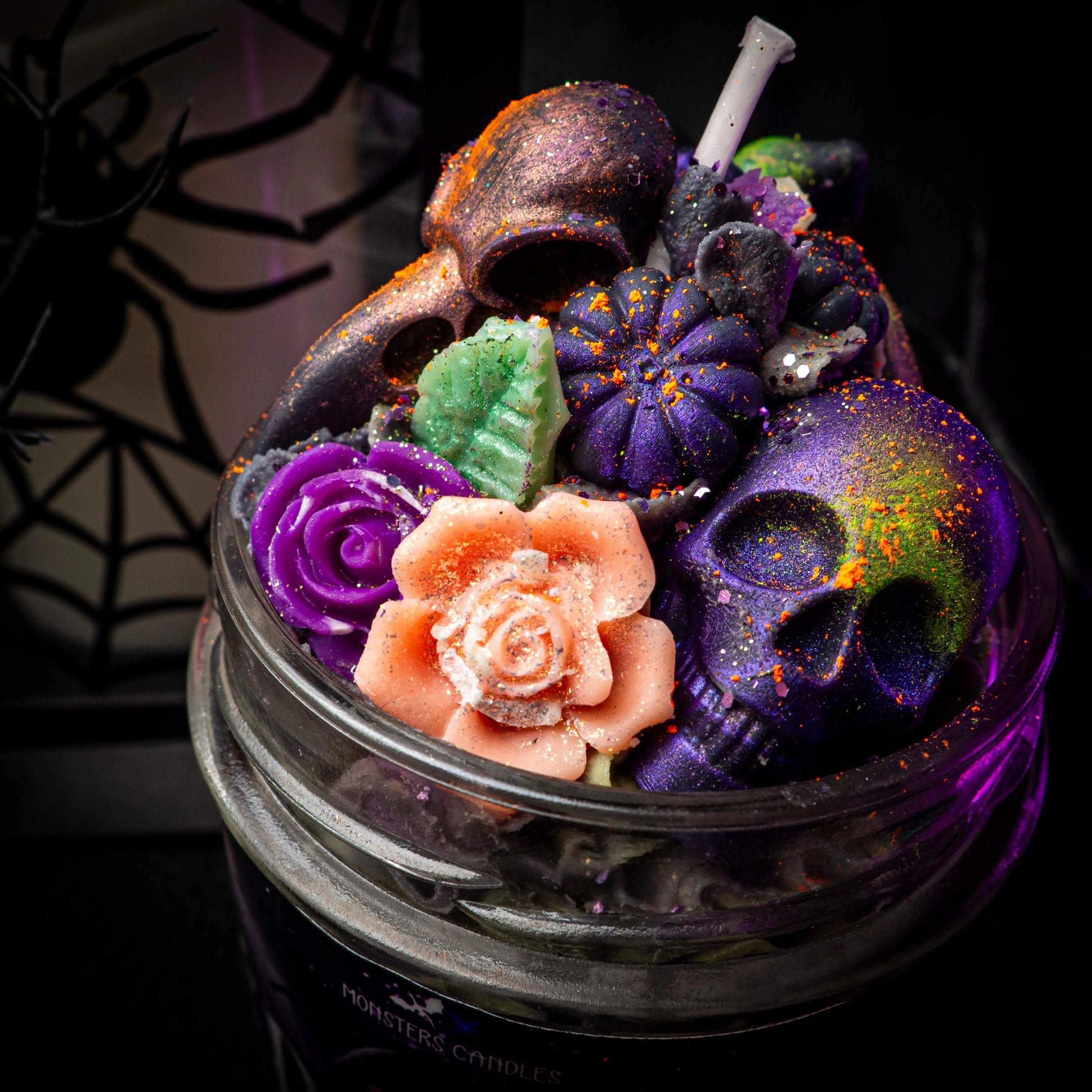 Vela “Miércoles” VENTA FLASH HALLOWEEN | Monsters Candles ® - Velas Literarias