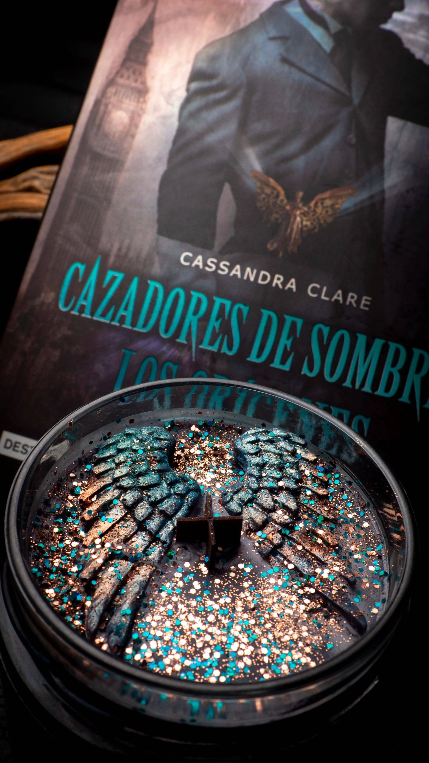 Vela “Cazadores de Sombras” | Monsters Candles ® - Velas Literarias