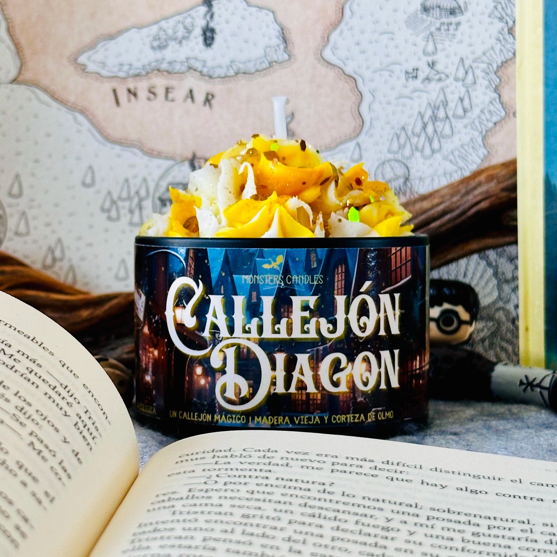 Vela “Callejón Diagon” Colección Harry Potter - Monsters Candles ® - Velas Literarias artesanas de soja 100% ecológica