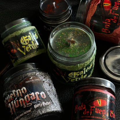 Vela "Galés Verde" Harry Potter - Monsters Candles ® - Velas Literarias artesanas de soja 100% ecológica