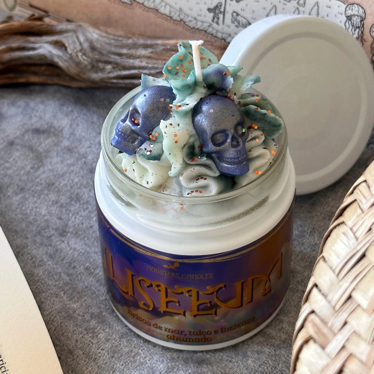 Vela “Iliseeum” Una Sombra en las Brasas - Monsters Candles ® - Velas Literarias artesanas de soja 100% ecológica