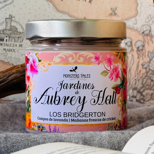 Vela “Jardines de Aubrey Hall” Los Bridgerton - Monsters Candles ® - Velas Literarias artesanas de soja 100% ecológica