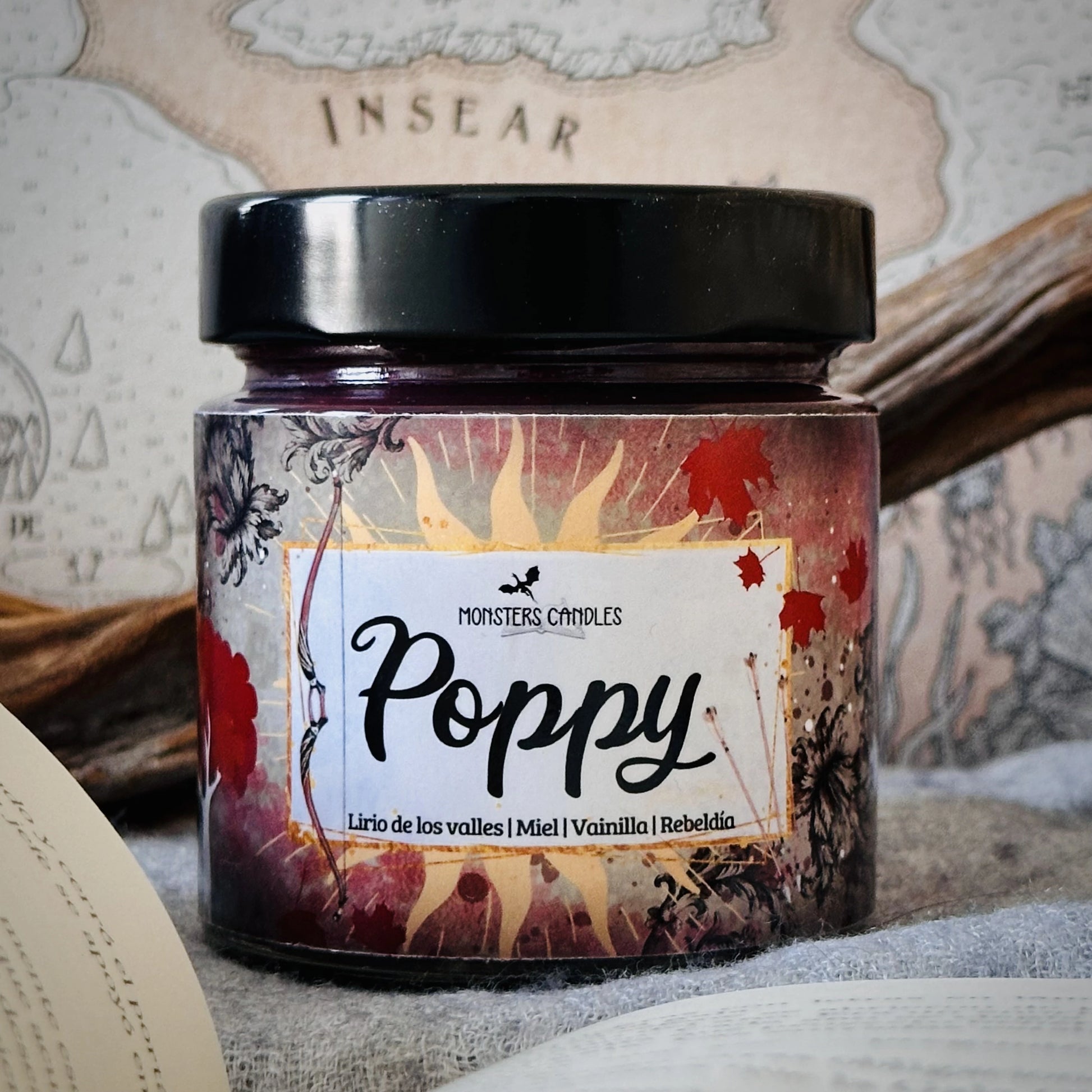 Vela “Poppy Balfour” De Sangre y Cenizas - Monsters Candles ® - Velas Literarias artesanas de soja 100% ecológica