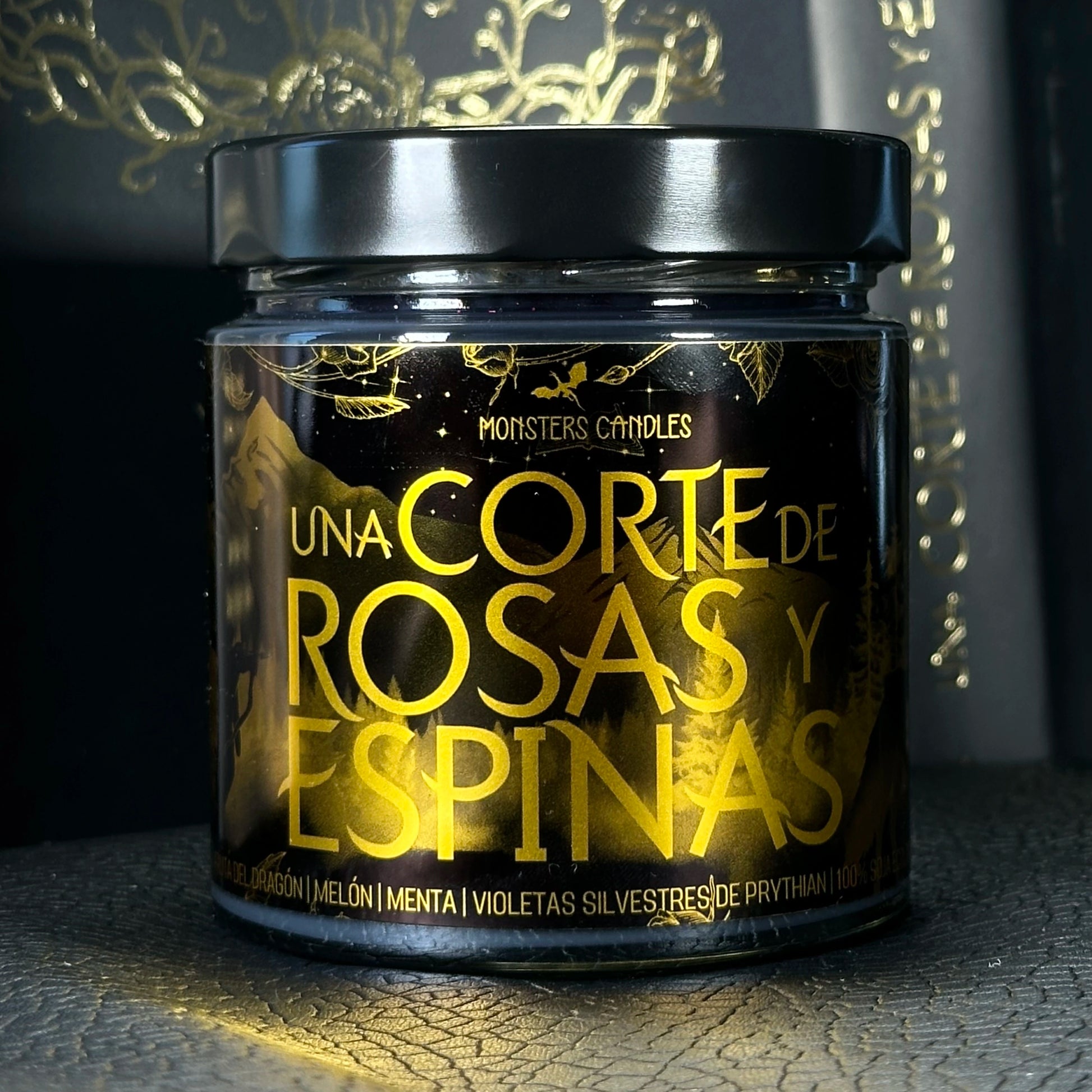 Vela "Una Corte de Rosas y Espinas” Edición Exclusiva - Monsters Candles ® - Velas Literarias artesanas de soja 100% ecológica