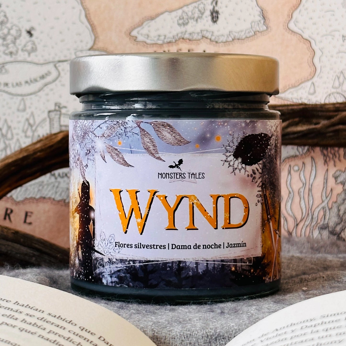 Vela “Wynd” Magia de Nieve y Hielo - Monsters Candles ® - Velas Literarias artesanas de soja 100% ecológica