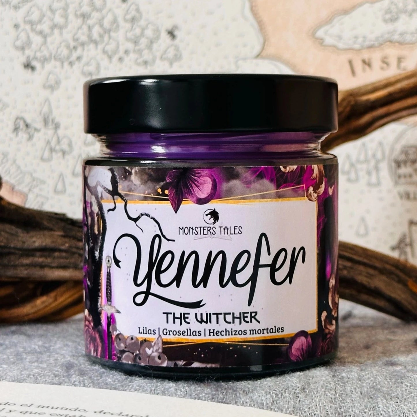 Vela “Yennefer” The Witcher - Monsters Candles ® - Velas Literarias artesanas de soja 100% ecológica